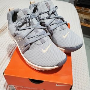 Womans Nike Free Metcon 2